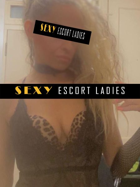 Ceejay - Naughty English GFE Escort