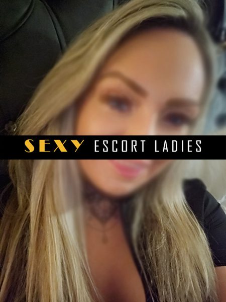 Holli - Bisexual Blonde English Escort
